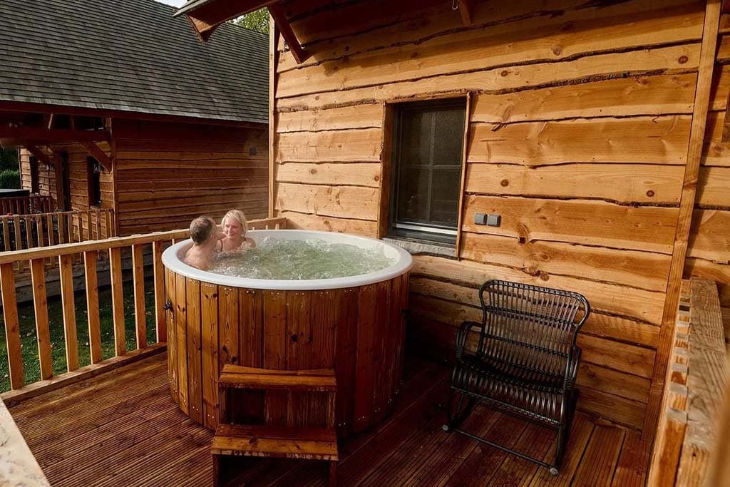 Vakantiepark Sandberghe Boomhut met Bubbelbad in Noord-Brabant - foto 2