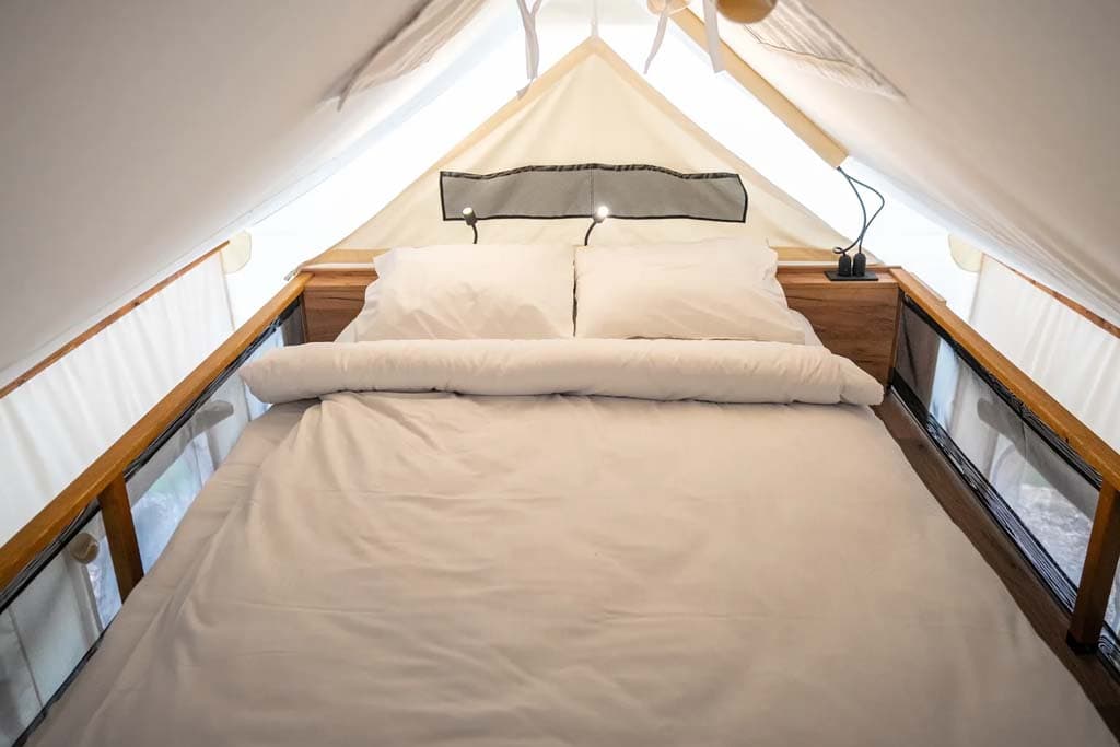 Landal Resort Val de Bois Durbuy Hottub Glampingtent in België - foto 5