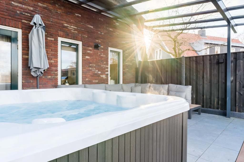 Landal Hof van Saksen Wellness Waterfront Boerderij in Drenthe - foto 1