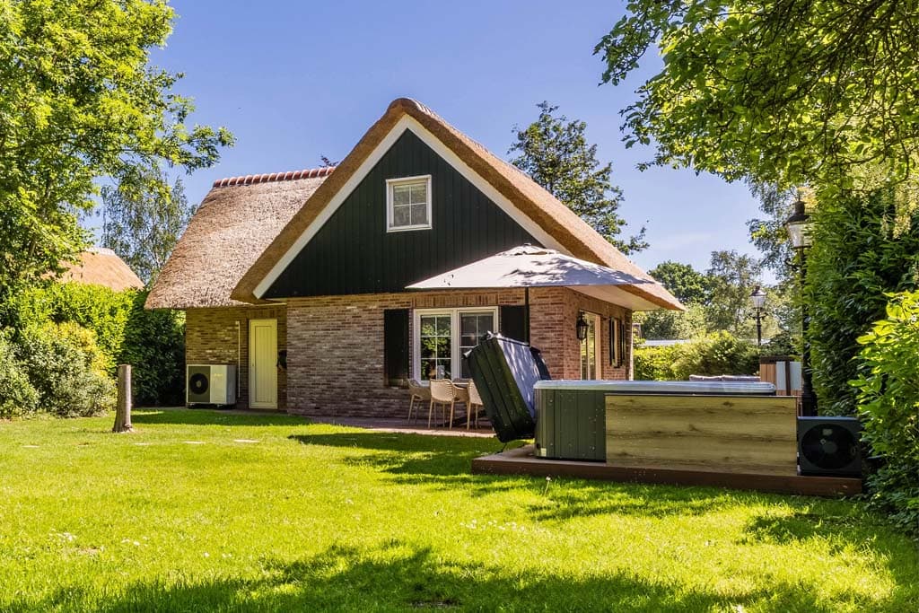 Landal Villapark de Weerribben Wellness Bungalow in Overijssel - foto 1